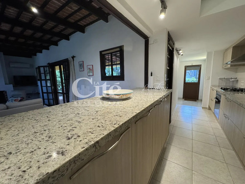 Tenemos La Mejor Propiedad En Venta. Lista Para Ocupar, Totalmente Equipada.