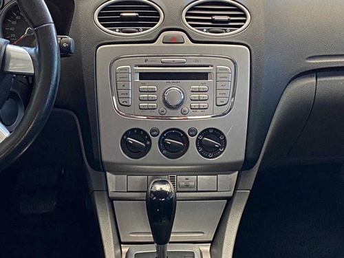 Imagem 7 de 14 de Ford Focus Sedan Glx 2.0 16v 4p 2013