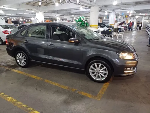 Volkswagen Vento 1.6 Highline Mt