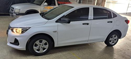 Chevrolet Onix plus 1.2