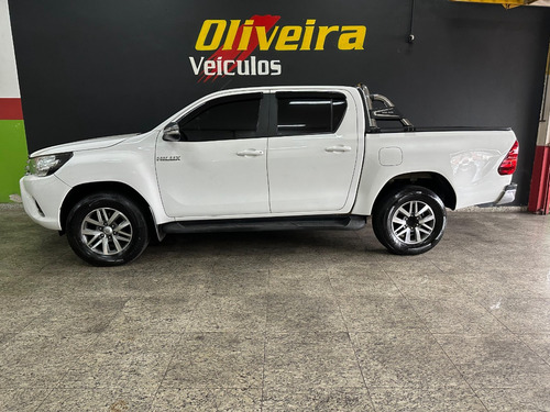 Toyota Hilux 2.8 Tdi Srv Cab. Dupla 4x4 Aut. 4p