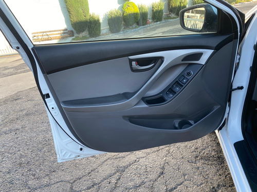 Hyundai Elantra 1.8 Gls Premium At