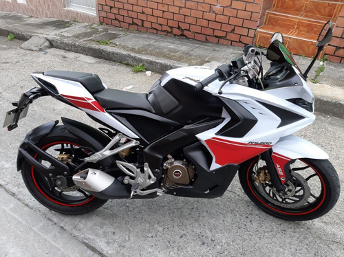 Pulsar Rs 200