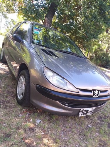 Peugeot 206 1.4 Xr 2001