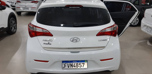 Imagem 2 de 13 de Hyundai Hb20 1.6 Comfort Plus 16v Flex 4p Manual