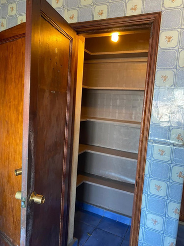 140 M2. Arriendo 4 Dorm. Mas Servicio.
