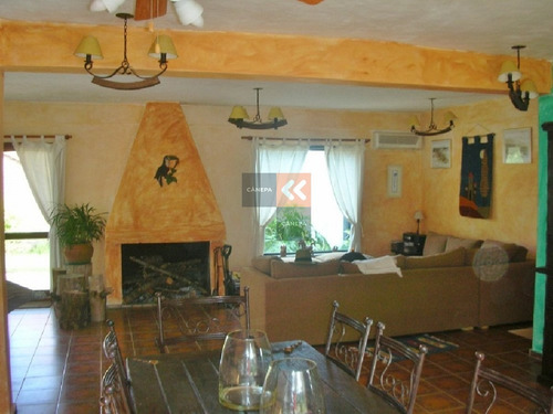 Casa En Venta Y Alquiler,espectacular Esquinera Con Piscina En Montoya - La Barra - Punta Del Este- Ref: 8768