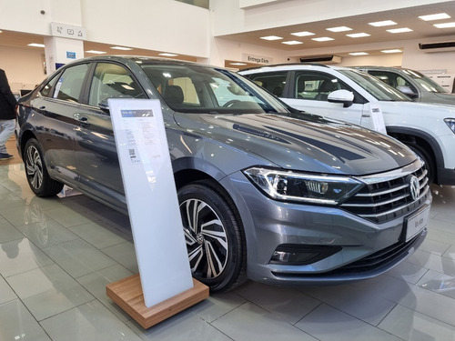 Imagen 3 de 24 de Volkswagen Vento Highline 250 Tsi Entrega Inmediata Autotag