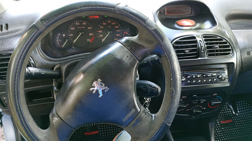 Peugeot 206 1.6 Xr Premium
