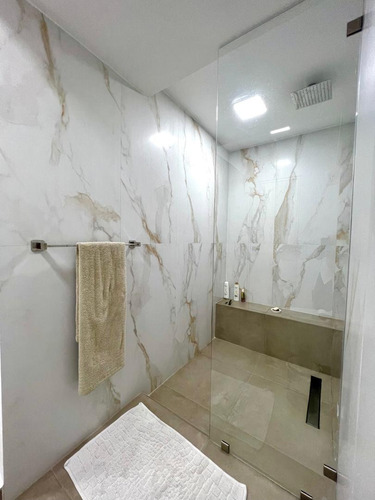 Se Alquila Apartamento Duplex En Alta Florida