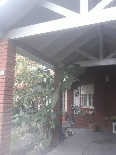 Imagen 2 de 24 de Casa - Castelar