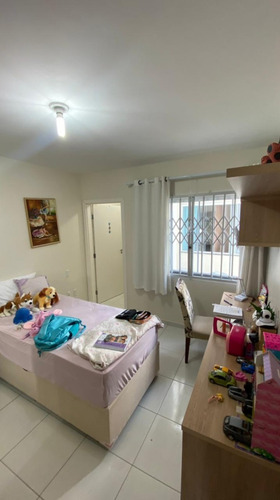 Imagem 7 de 11 de Sobrado 106 M2 - Areias, Camboriu / Sc
