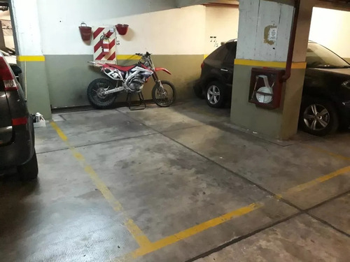 Urgente // Cochera Caballito // Hidalgo Y Yerbal // Regalo