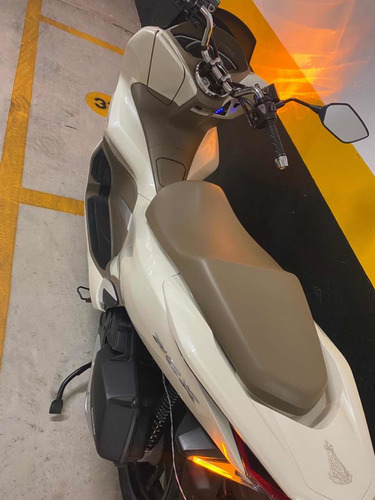 Imagem 7 de 9 de Honda Pcx