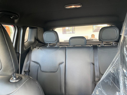 Imagem 8 de 12 de Renegade 1.3 T270 Turbo Flex S 4x4 At9