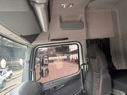 Axor 2536 = 2544 Ano 2022 Trucado 6x2 Mercedes