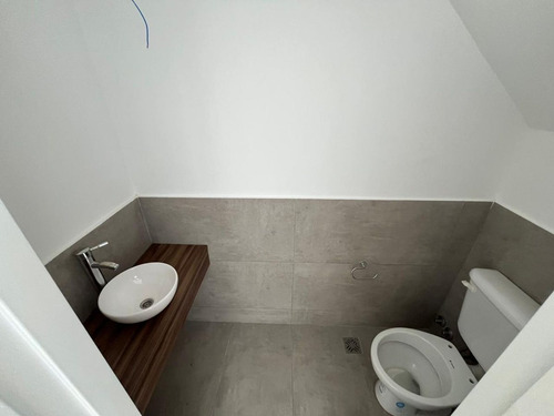 Venta Casa Tipo Castelar 4 Ambientes A Estrenar