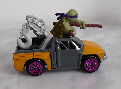 Vehículo Tortugas Ninja Donatello Playmates 2014 Donatello Amarillo (Usado)