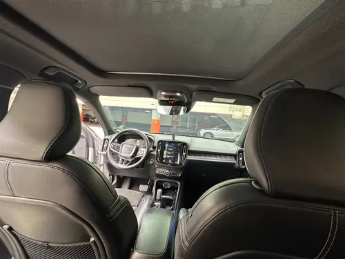 Volvo XC40 R-DESIGN FWD