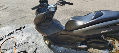 Imagem 3 de 9 de Honda Pcx