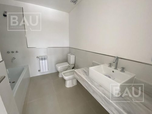 Dúplex Tipo Casa Con Jardín Y Parrilla Propios, Jardines Del Palmar, Nordelta