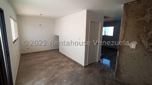 Imagen 10 de 12 de Lindo Townhause A Estrenar En Venta Ubicado En Puerta Maraven Punto Fijo Falcon. Cod Flex 23-5791
