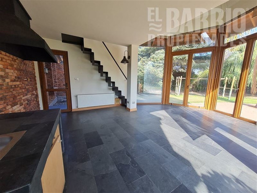 Imagen 12 de 30 de Casa En Venta De 7 Dorm. En Colina