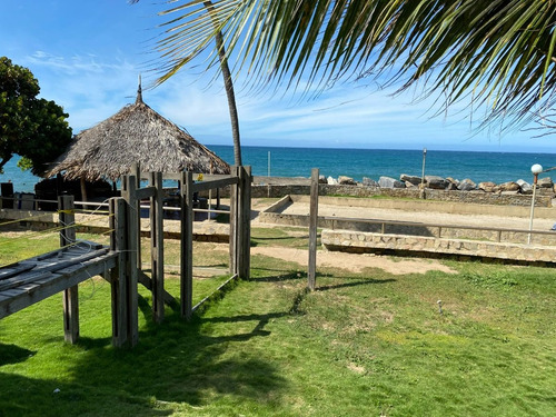 Imagen 26 de 29 de Apartamento En Venta Playa Grande. Mls #23-1619. Yolanda Goncalves