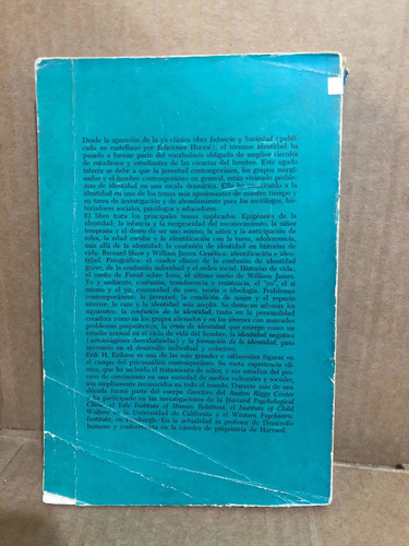 Livro Identidad, Juventud Y Crisis De Erik H (Usado)