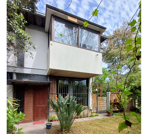 Dueño Vende. Casa Villa Frei. Ñuñoa. 2 Pisos - 3 D - 2 B