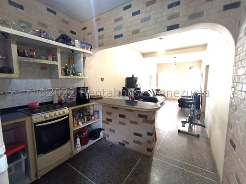 Imagen 9 de 30 de Casa En Venta En Divina Pastora Centro Cabudare , Lara *mc* - 0-4-2-4- 556. 57. 59 Instagram: @rentahouse.centrooccidente