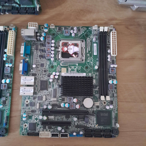 Placa Mae Tyan S5247 Semi Nova Ddr3 775 Servidor Sem Espelho Verde-escuro (Usado)