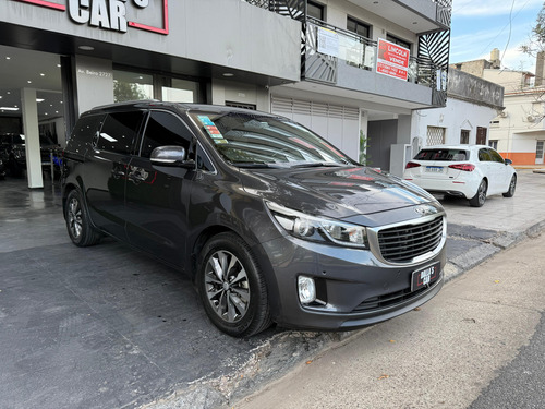 Kia Carnival 2.2 Crdi