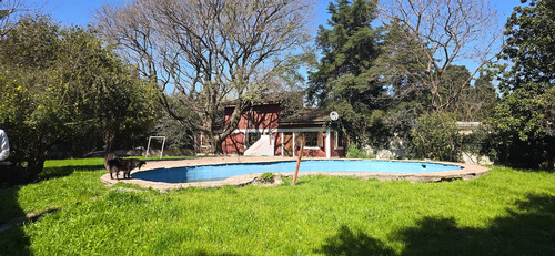 2 Casas Quincho Y Pileta En Barrio El Trebol