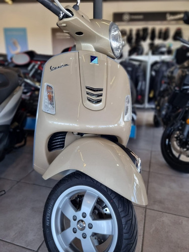 Imagen 1 de 4 de Vespa Gts 300