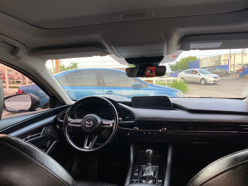 Imagen 10 de 14 de Mazda 3 I Sport Grand Touring 2019