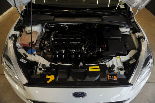 Ford Focus 1.6 S 5p 2016
