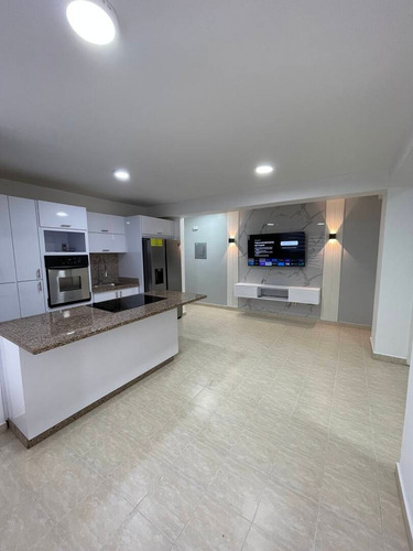 En Venta Apartamento Doral Country Cod 284054