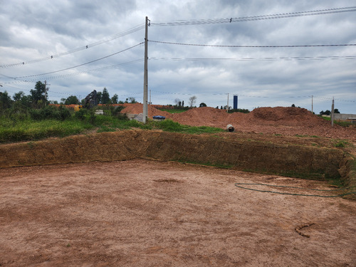 Terreno Em Condomínio Fechado - Grande Oportunidade! 70k De Entrada + Parcelas De R$ 1.258,00