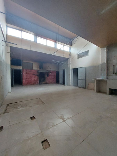 Imagen 4 de 8 de Local Comercial En Alquiler Ubicado En Buceo