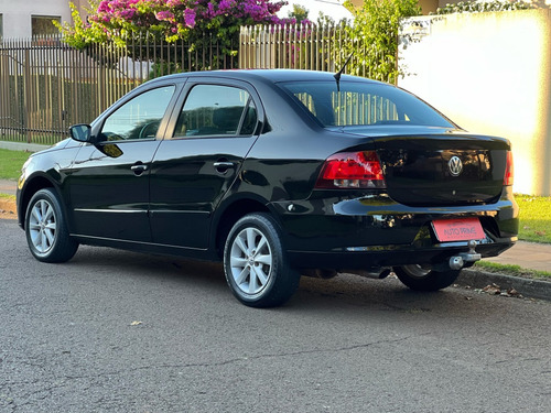 Volkswagen Voyage 1.0 MI 8V FLEX 4P MANUAL