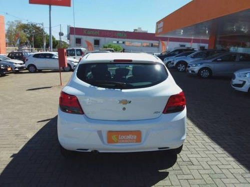 Imagem 2 de 9 de Chevrolet Onix 1.0 Mpfi Joy 8v Flex 4p Manual