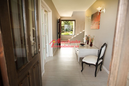Imagen 8 de 28 de Casa En Alquiler Anual Con Vista Al Mar