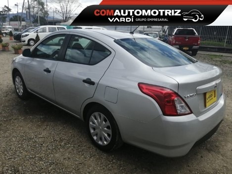 Nissan Versa Drive Id 39743 Modelo 2017
