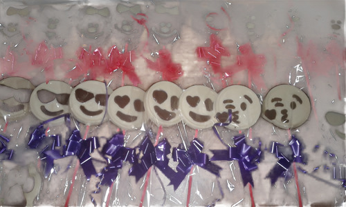Chupetines Emojis De Chocolate Por 12 Unidades