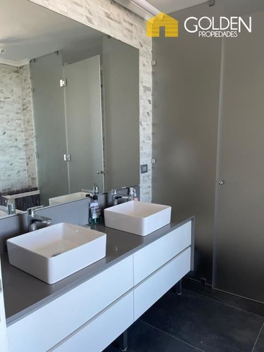 Imagen 10 de 21 de Departamento En Venta De 4 Dorm. En Zapallar