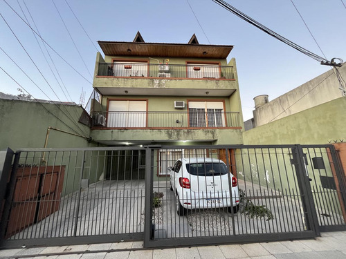 Departamento Tipo Casa 3 Ambientes Con Doble Cochera- Wilde