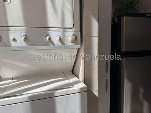 Hermoso Apartamento Amoblado En Alquiler. Urb. El Cigarral.