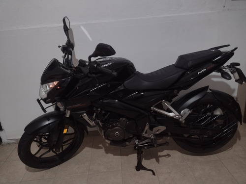 Rouser Ns 200