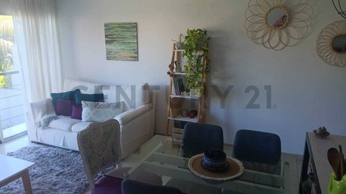 Venta Depto 2 Ambientes Con Cochera Cubierta En Martinez